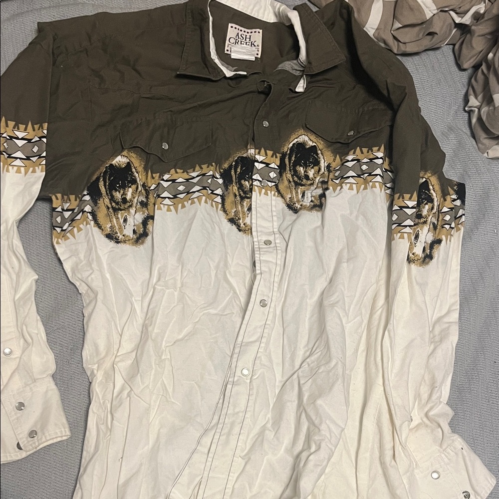 Ash Creek Western Shirt with Wolfe Design